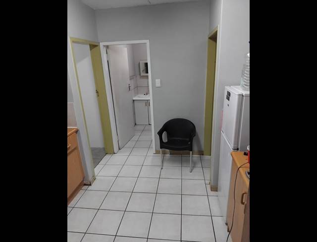 2 BEDROOM PROPERTY TO RENT IN KANNONIERS PARK